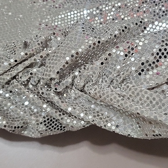 Blouse and pant set - Picture 4 of 7